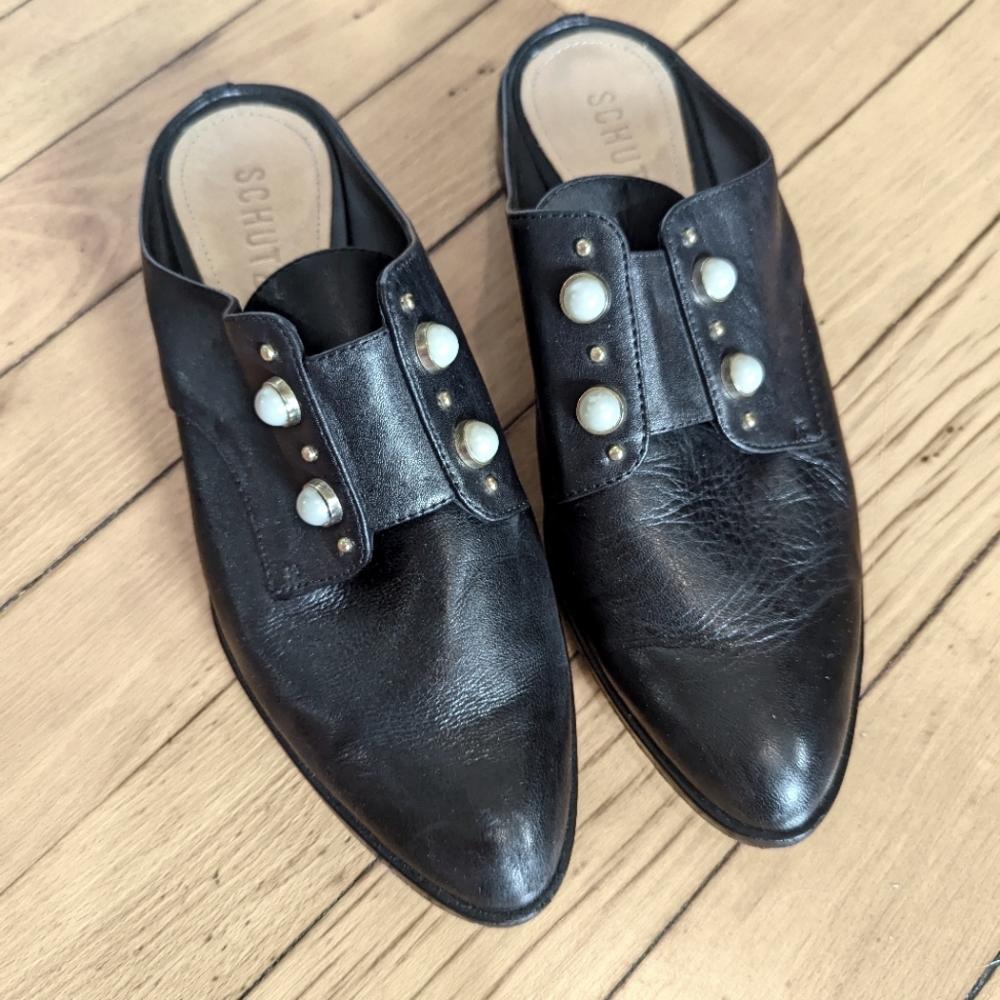 Schutz Jaine Pearl Mules size 8